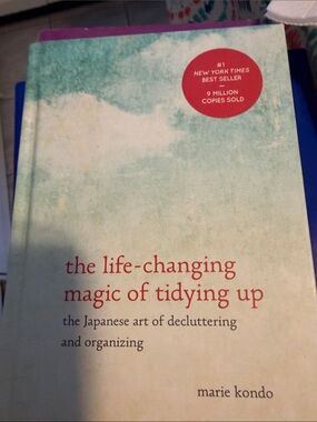 Marie Kondo The Life-Changing Magic of Tidying Up - Cream Cover